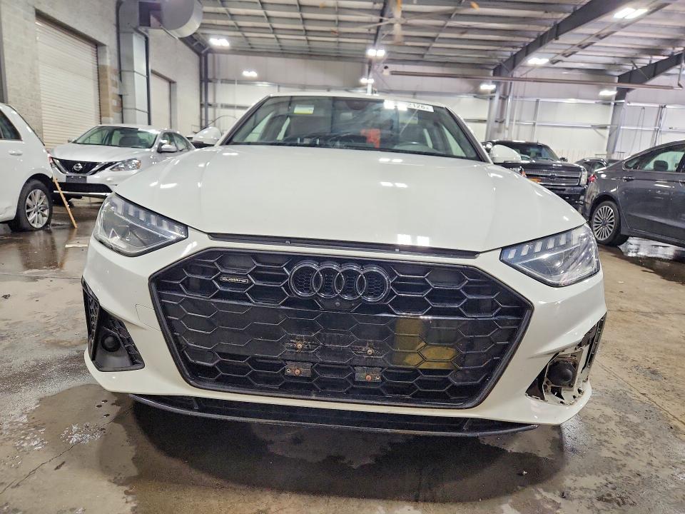 Photo 5 from auction – 2021 AUDI A4 with VIN WAUEAAF44MN007025