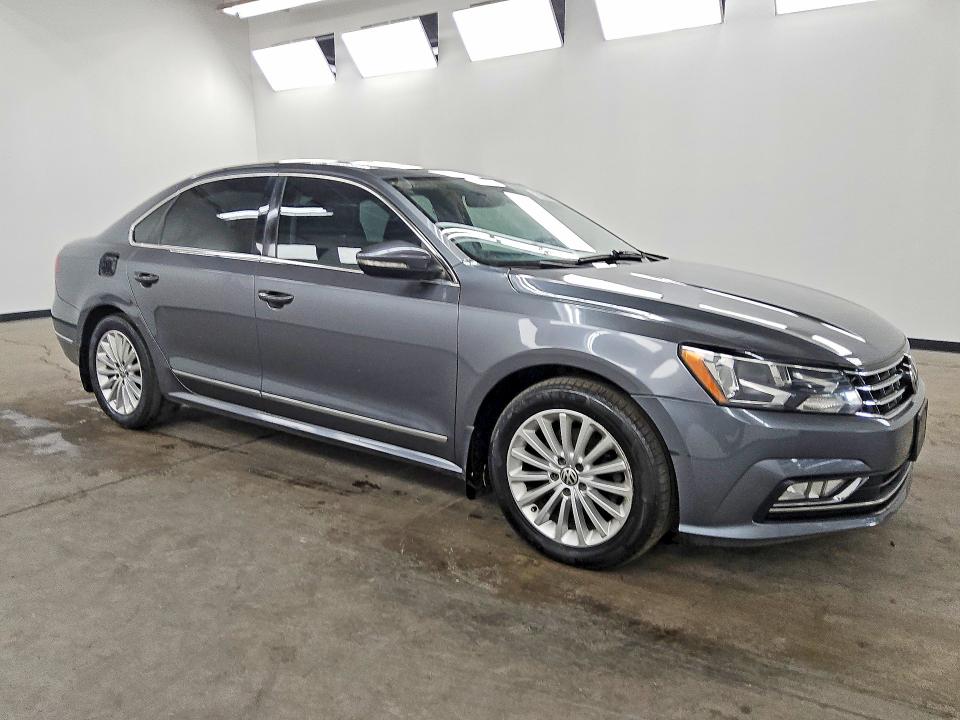 Photo 4 from auction – 2016 VOLKSWAGEN PASSAT with VIN 1VWBS7A38GC049876