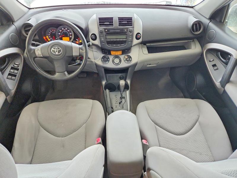 Photo 8 from auction – 2006 TOYOTA RAV4 with VIN JTMBD31V365043378
