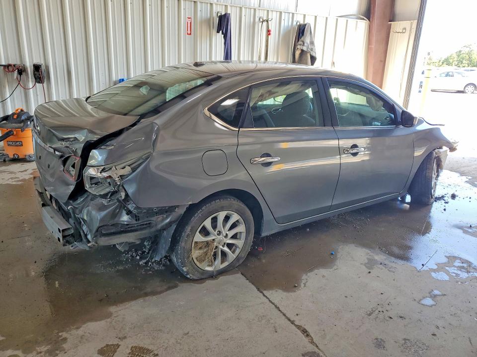 Снимка 3 от търг – 2018 NISSAN SENTRA с VIN 3N1AB7AP4JY344329