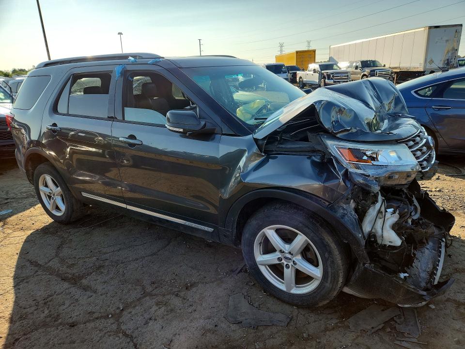 Photo 4 from auction – 2017 FORD EXPLORER with VIN 1FM5K8DH7HGB78047