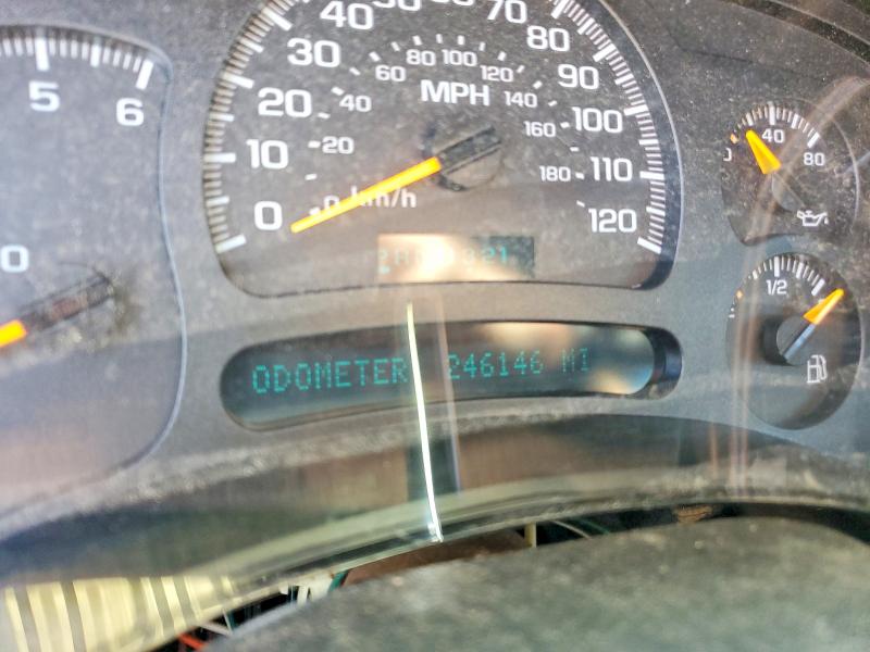 Photo 9 from auction – 2003 CHEVROLET SILVERADO with VIN 2GCEC19V131388656