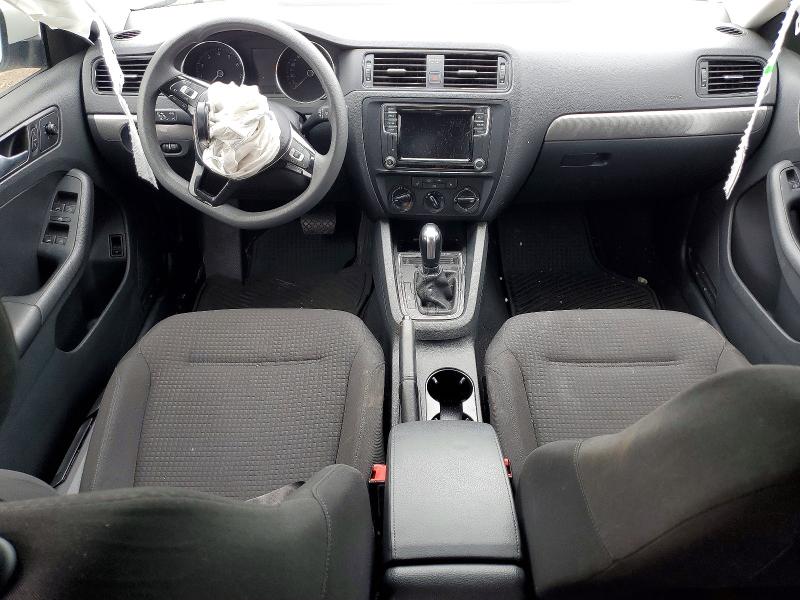 Photo 8 from auction – 2017 VOLKSWAGEN JETTA with VIN 3VW2B7AJ1HM216660