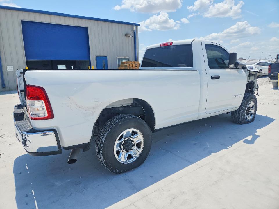 Photo 3 from auction – 2022 RAM 2500 with VIN 3C6MR5ALXNG130682