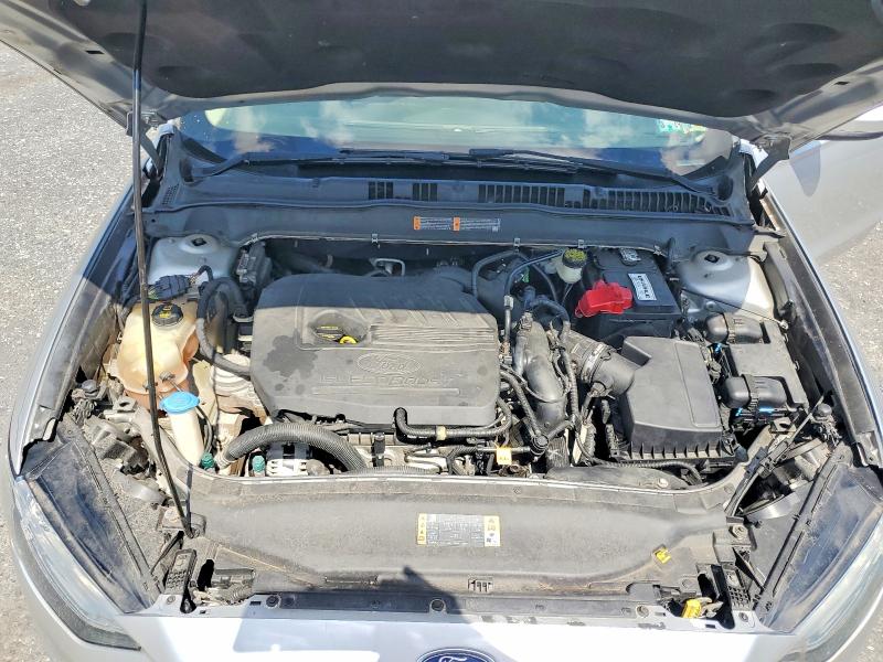 Photo 11 from auction – 2017 FORD FUSION with VIN 3FA6P0HD7HR256442