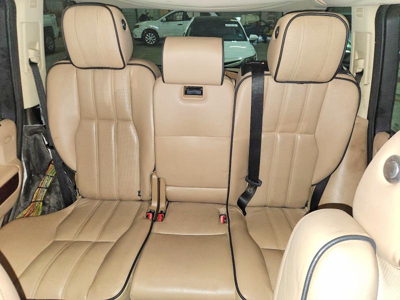 Photo 10 from auction – 2011 LAND ROVER RANGE ROVER with VIN SALMF1D44BA338266