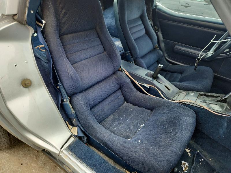 Photo 10 from auction – 1981 CHEVROLET CORVETTE with VIN 1G1AY8768BS431563
