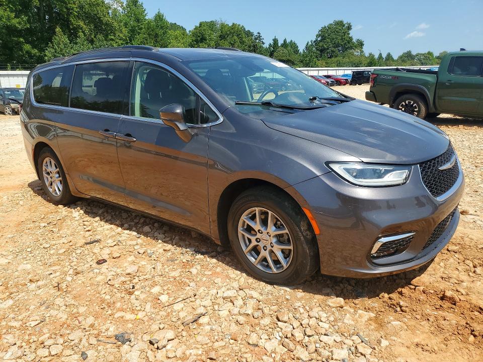 Photo 4 from auction – 2022 CHRYSLER PACIFICA with VIN 2C4RC1BG3NR136182