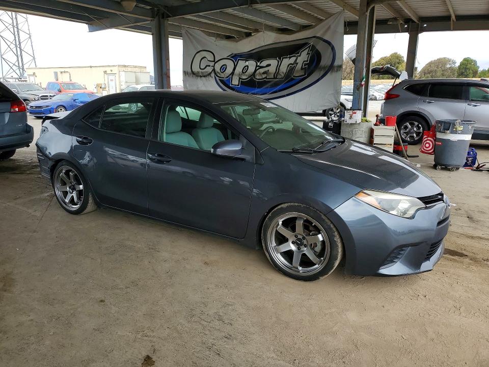 Photo 4 from auction – 2014 TOYOTA COROLLA with VIN 2T1BURHE6EC070701