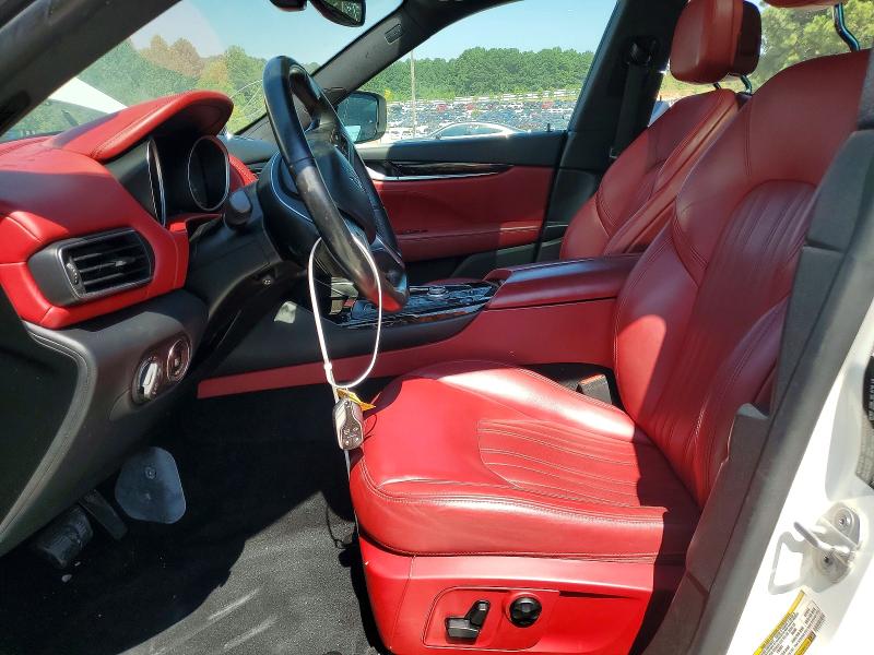 Photo 7 from auction – 2018 MASERATI LEVANTE with VIN ZN661XUL5JX294345