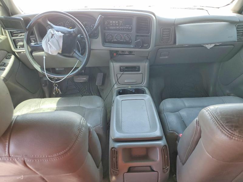 Photo 8 from auction – 2000 CHEVROLET SILVERADO with VIN 1GCEC19T6YZ332550