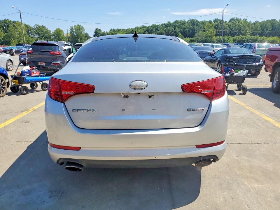 Photo 6 from auction – 2013 KIA OPTIMA with VIN 5XXGN4A71DG185716