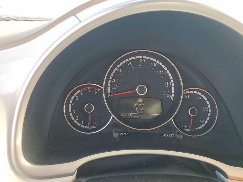 Photo 9 from auction – 2015 VOLKSWAGEN BEETLE with VIN 3VW517AT4FM809198