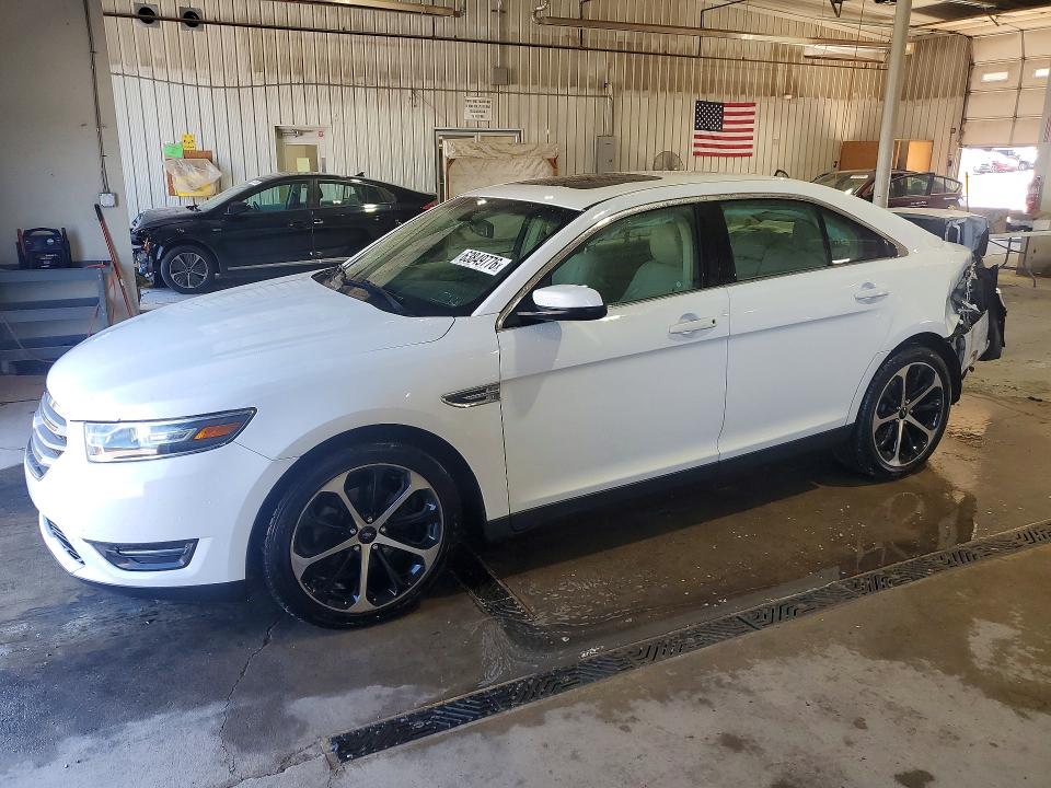 2015 FORD TAURUS - Търг №63849776