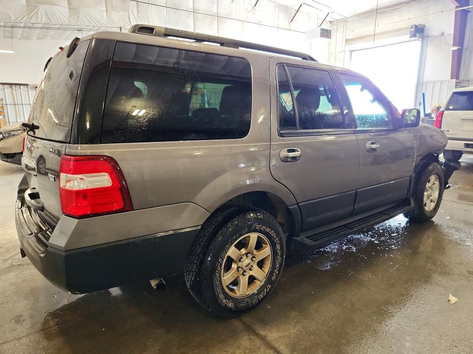 Photo 3 from auction – 2011 FORD EXPEDITION with VIN 1FMJU1G59BEF37869