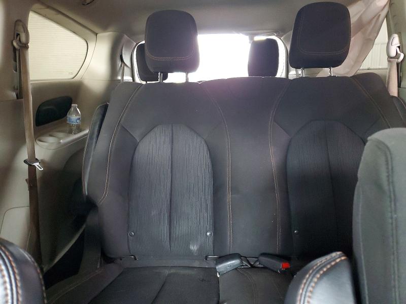 Photo 10 from auction – 2018 CHRYSLER PACIFICA with VIN 2C4RC1AG9JR104851