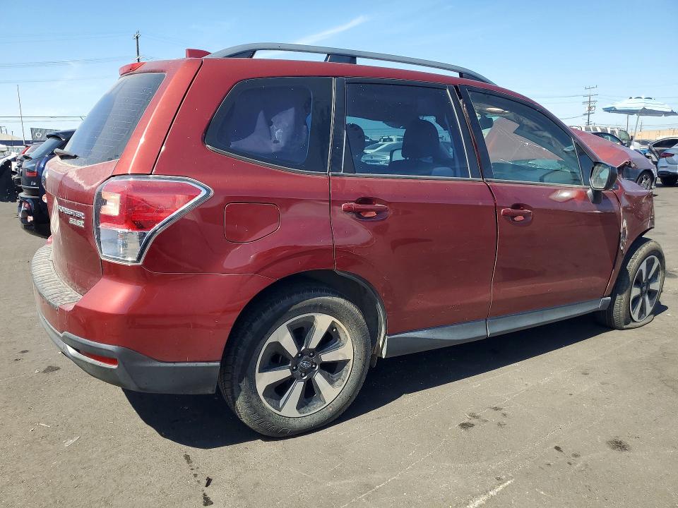 Photo 3 from auction – 2017 SUBARU FORESTER with VIN JF2SJABC2HH590154