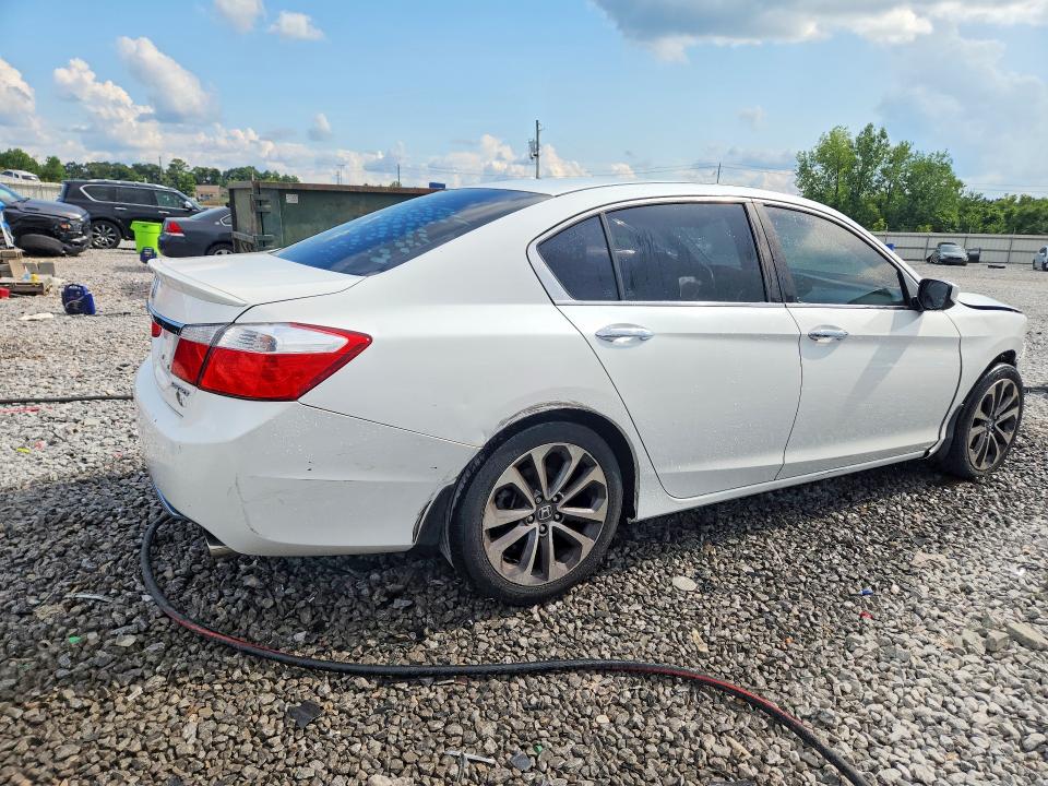 Photo 3 from auction – 2015 HONDA ACCORD with VIN 1HGCR2F50FA179663
