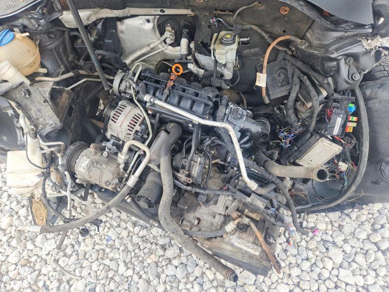 Photo 11 from auction – 2013 VOLKSWAGEN PASSAT with VIN 1VWAP7A3XDC133500