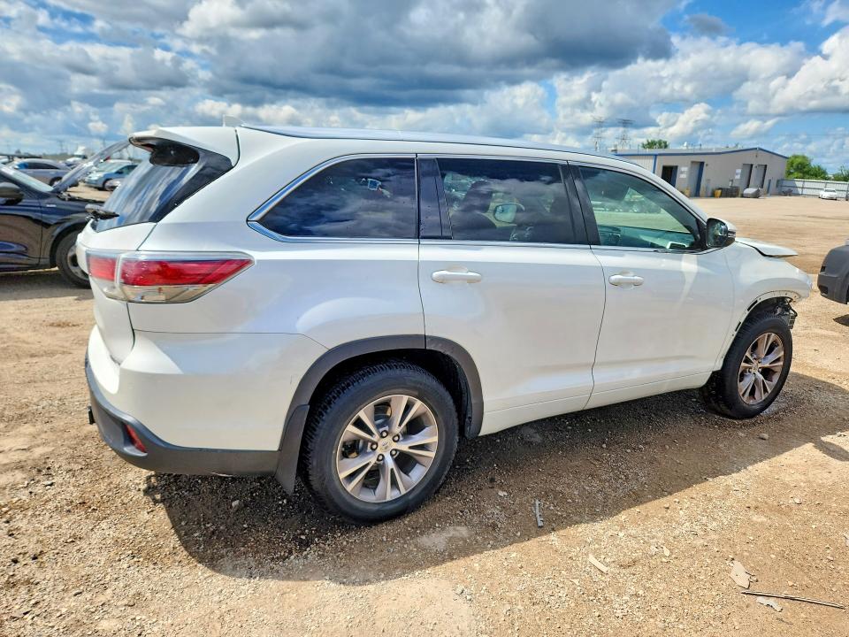 Photo 3 from auction – 2015 TOYOTA HIGHLANDER with VIN 5TDJKRFH0FS192798