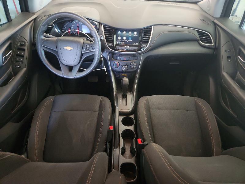 Photo 8 from auction – 2018 CHEVROLET TRAX with VIN 3GNCJKSB6JL332296