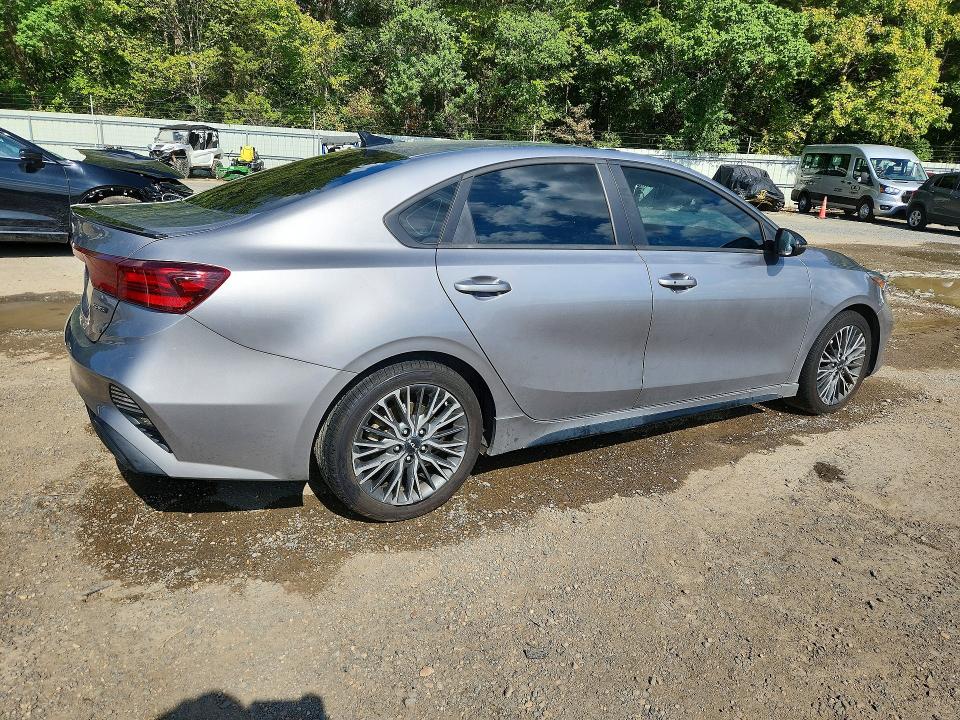 Photo 3 from auction – 2024 KIA FORTE with VIN 3KPF54AD4RE834796
