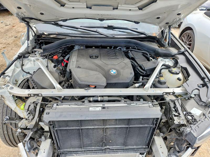 Photo 11 from auction – 2022 BMW X4 with VIN 5UX33DT05N9L12128