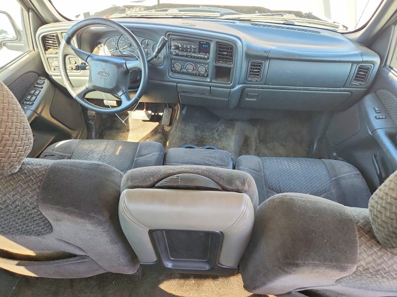 Photo 8 from auction – 2002 CHEVROLET AVALANCHE with VIN 3GNEK13T02G137893