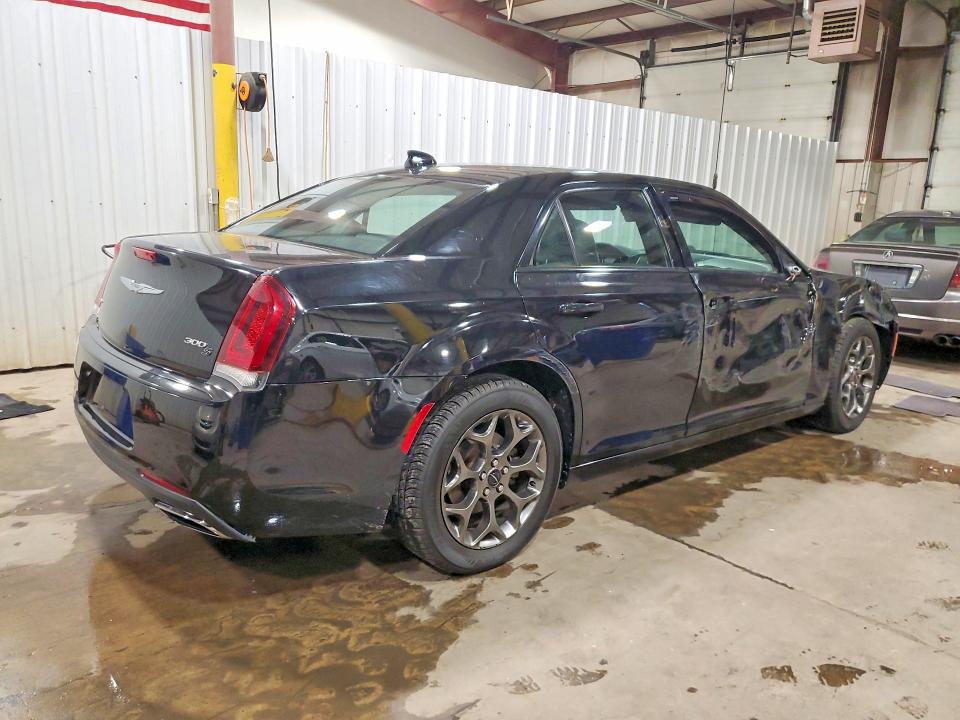 Photo 3 from auction – 2016 CHRYSLER 300 with VIN 2C3CCAGG5GH176176