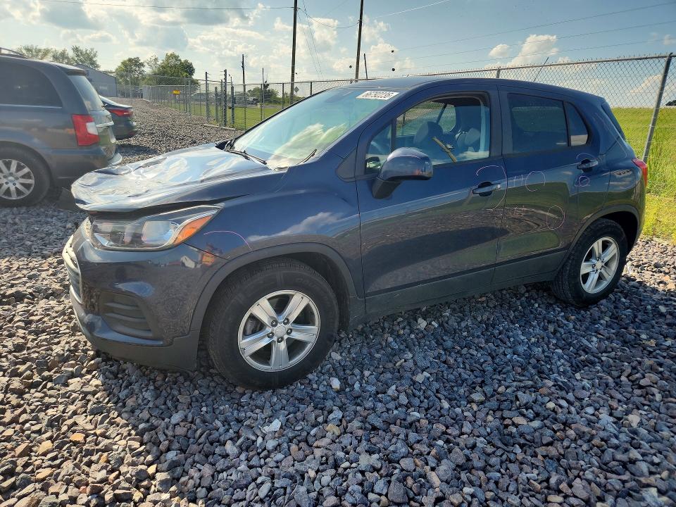 CHEVROLET TRAX 2019 with VIN 3GNCJKSB4KL205841 - Photo from auction
