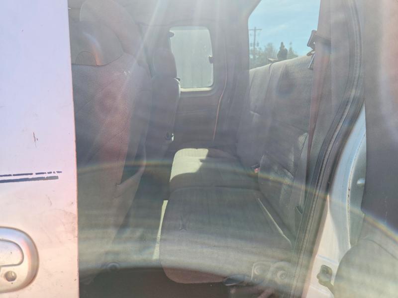 Photo 10 from auction – 2002 FORD F150 with VIN 1FTRX17W92NB88820