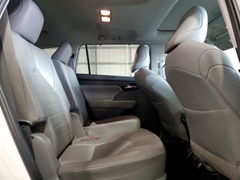 Photo 11 from auction – 2020 TOYOTA HIGHLANDER with VIN 5TDHBRCH4LS502269