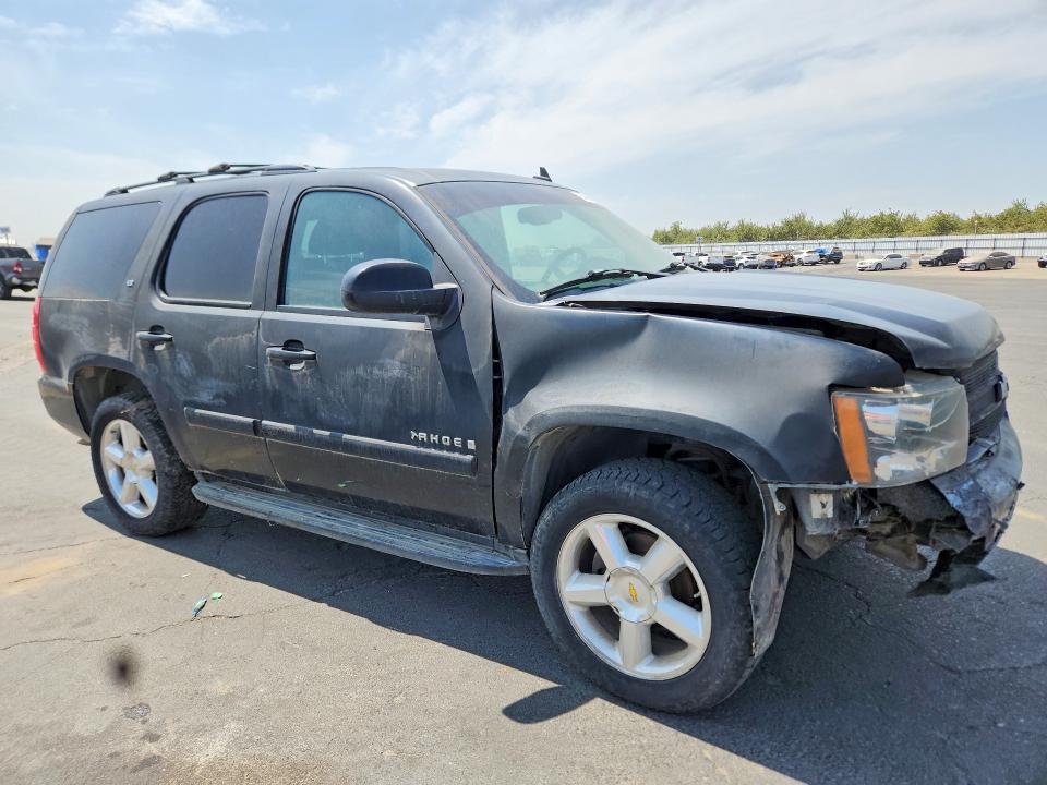 Photo 4 from auction – 2007 CHEVROLET TAHOE with VIN 1GNFC13077R382477