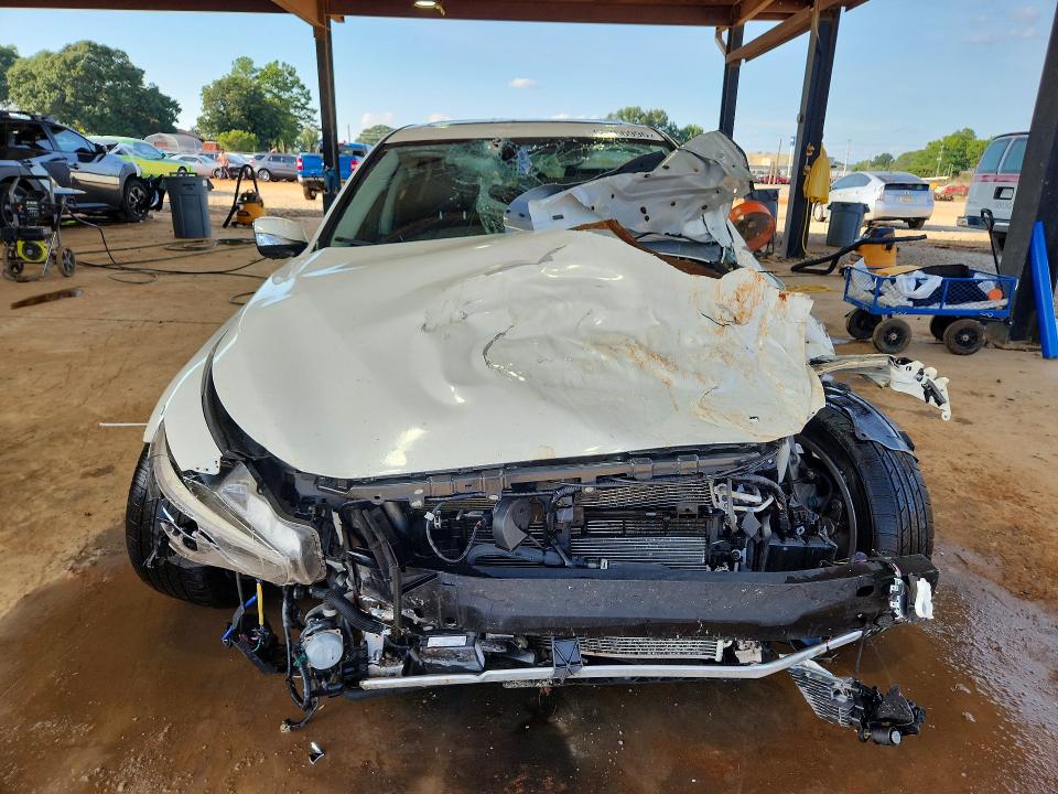 Снимка 5 от търг – 2023 INFINITI Q50 с VIN JN1EV7BP0PM510171