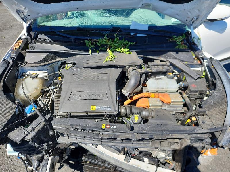 Photo 11 from auction – 2018 KIA NIRO with VIN KNDCC3LDXJ5211165
