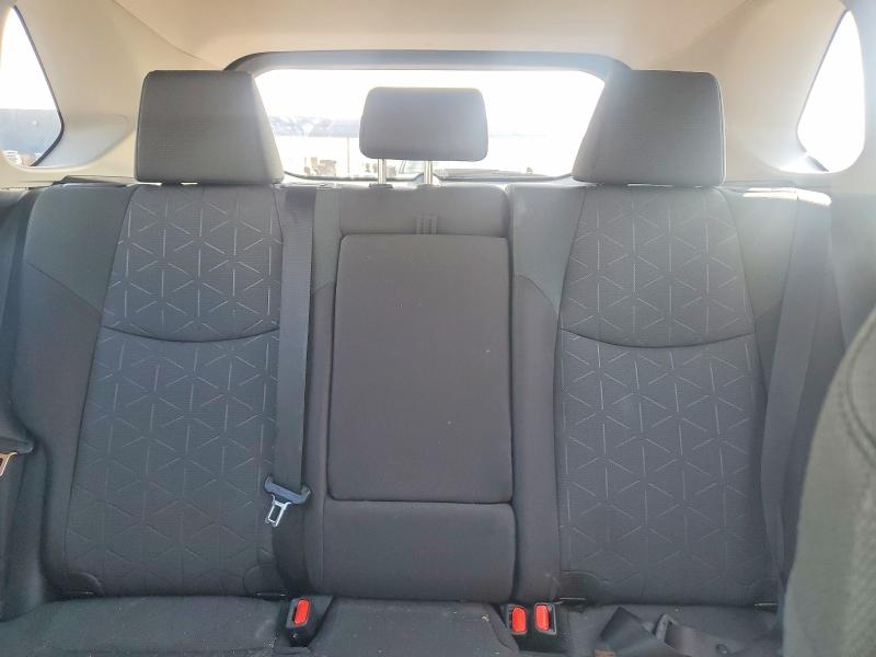 Photo 10 from auction – 2022 TOYOTA RAV4 with VIN 2T3P1RFV9NW327938