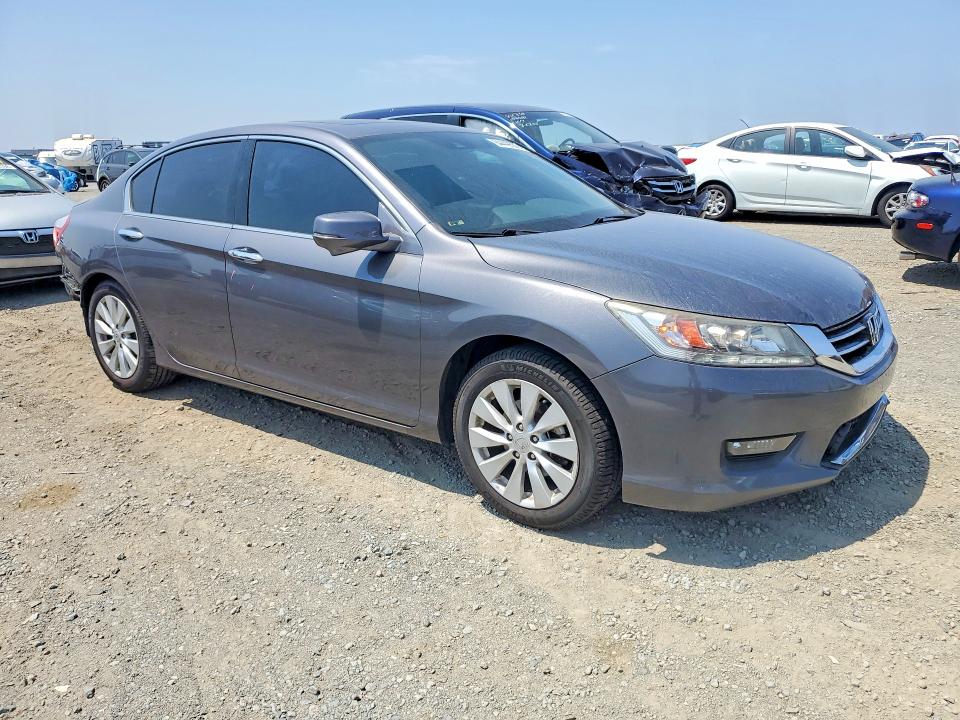 Photo 4 from auction – 2014 HONDA ACCORD with VIN 1HGCR3F99EA031857
