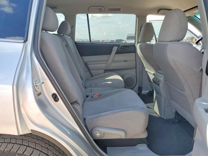 Photo 10 from auction – 2011 TOYOTA HIGHLANDER with VIN 5TDZK3EH3BS025914