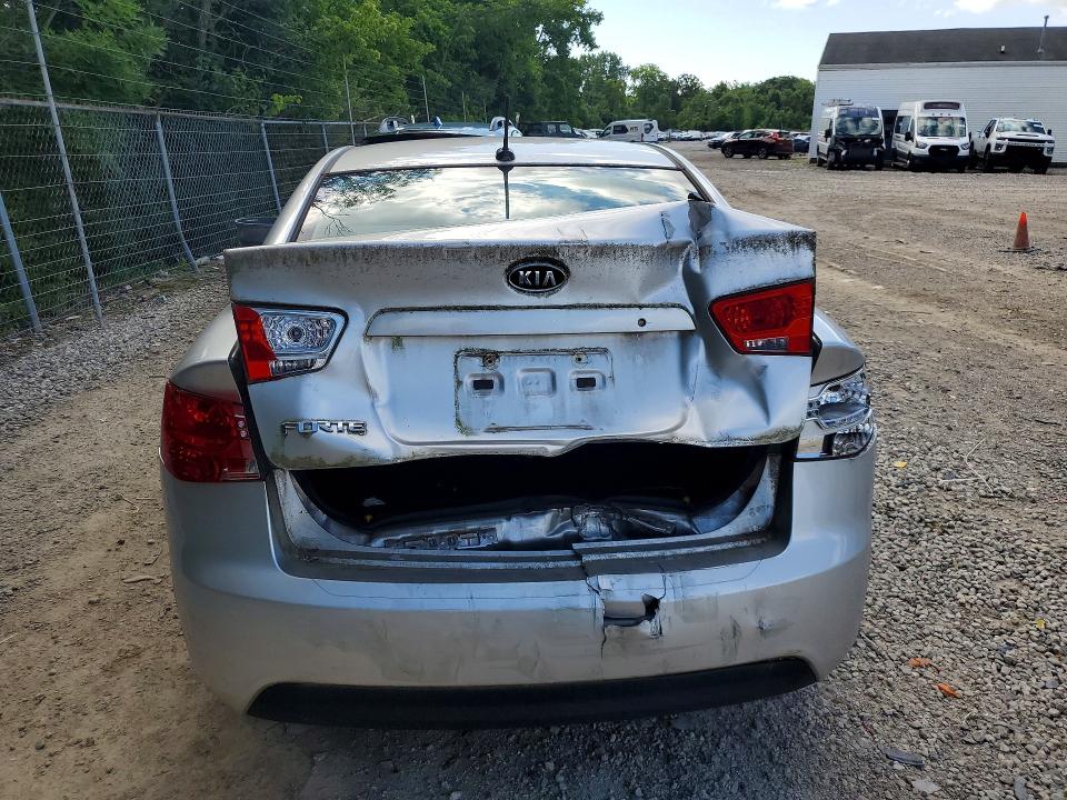 Photo 6 from auction – 2013 KIA FORTE with VIN KNAFT4A22D5663830
