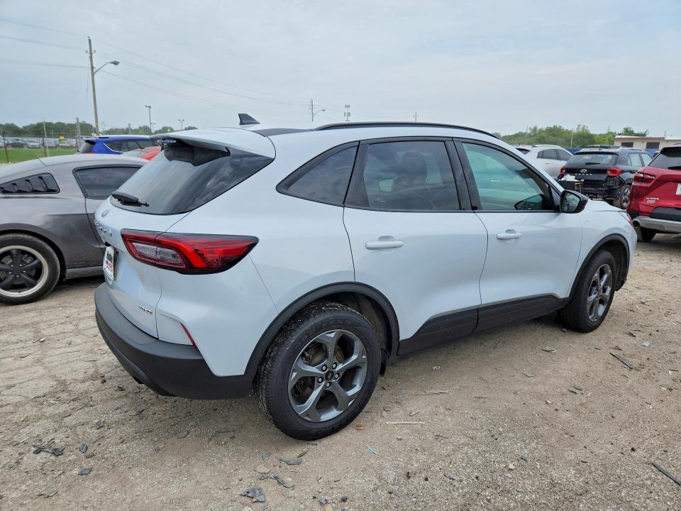 Снимка 3 от търг – 2025 FORD ESCAPE с VIN 1FMCU9MN9SUA10383