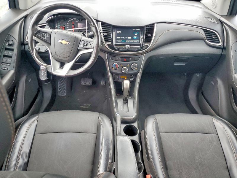 Photo 8 from auction – 2017 CHEVROLET TRAX with VIN 3GNCJLSB6HL260614