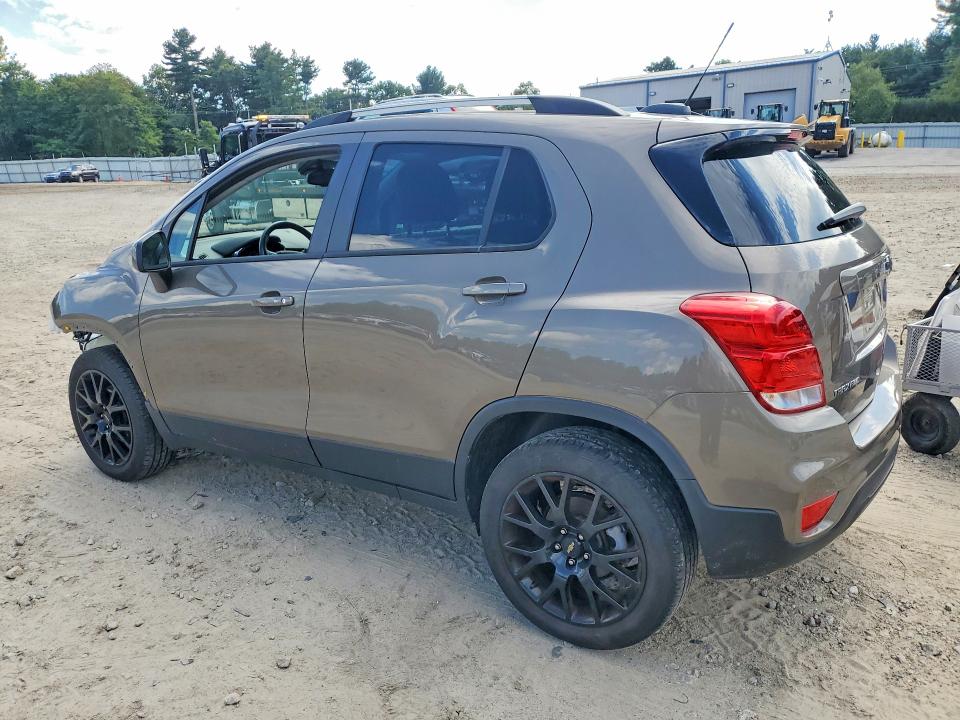 Photo 2 from auction – 2022 CHEVROLET TRAX with VIN KL7CJPSM0NB530111