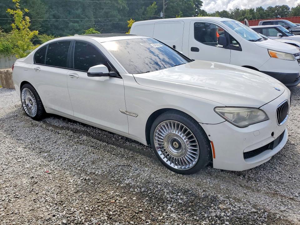 Photo 4 from auction – 2015 BMW 750 with VIN WBAYA8C57FD825375