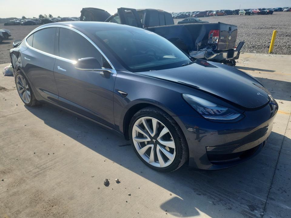 Photo 4 from auction – 2019 TESLA MODEL 3 with VIN 5YJ3E1EB9KF389238