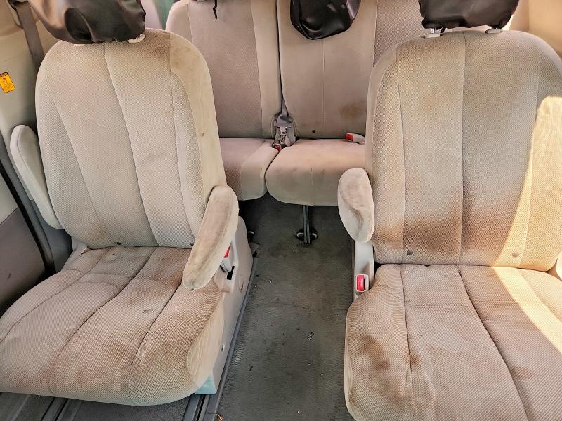 Photo 10 from auction – 2011 TOYOTA SIENNA with VIN 5TDZK3DC6BS089211