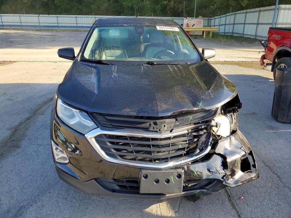 Photo 5 from auction – 2020 CHEVROLET EQUINOX with VIN 2GNAXHEV6L6188027