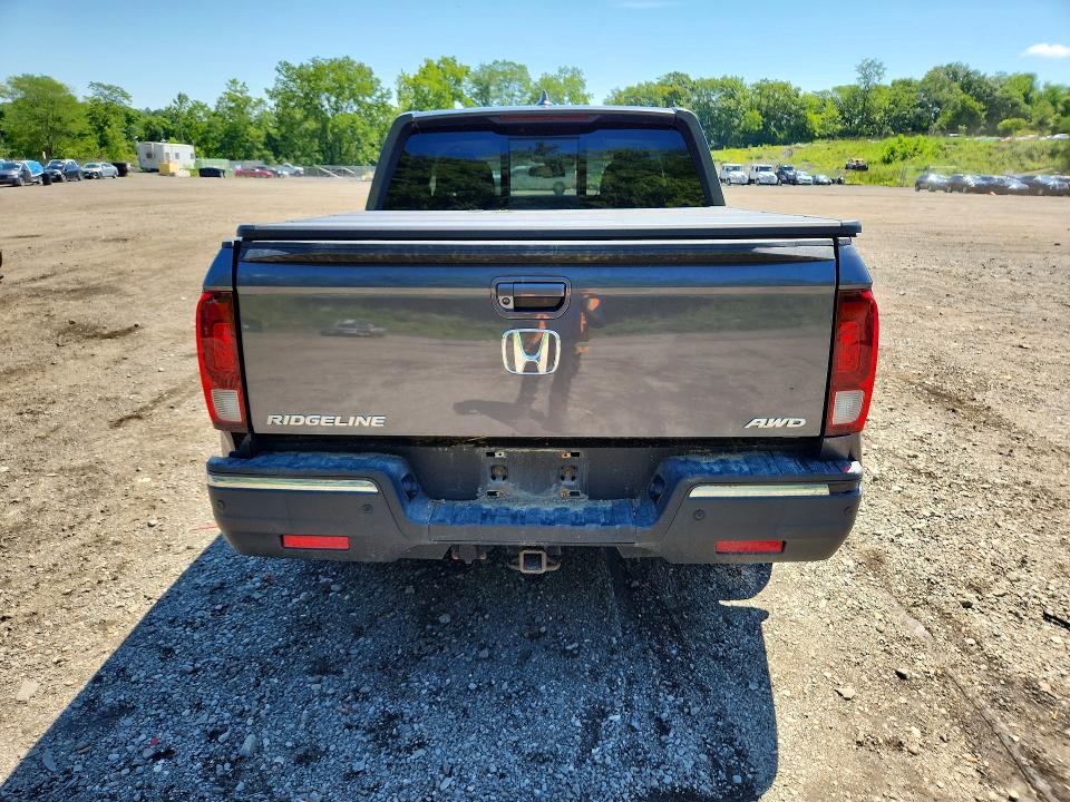 Photo 6 from auction – 2020 HONDA RIDGELINE with VIN 5FPYK3F74LB017349