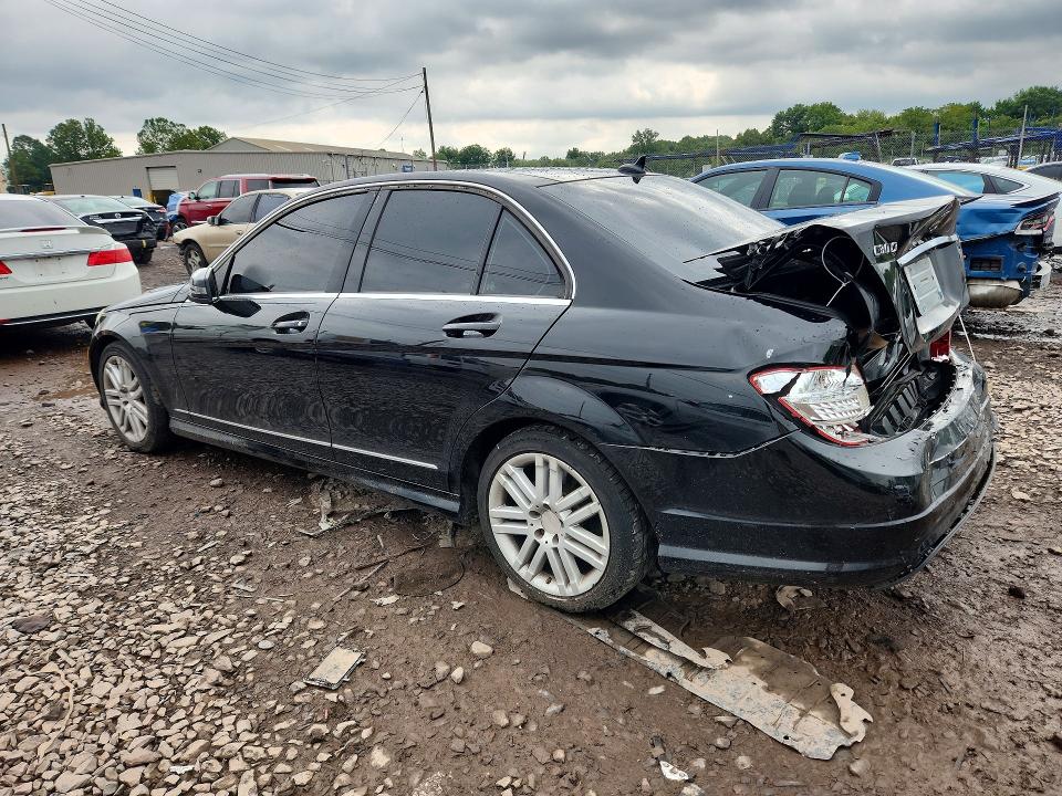Photo 2 from auction – 2010 MERCEDES-BENZ C with VIN WDDGF8BBXAR096426