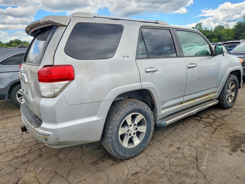 Photo 3 from auction – 2010 TOYOTA 4RUNNER with VIN JTEBU5JR9A5013322