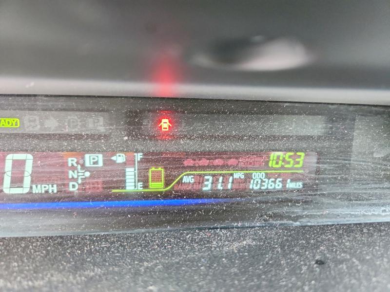 Photo 9 from auction – 2013 TOYOTA PRIUS V with VIN JTDZN3EU3D3222719